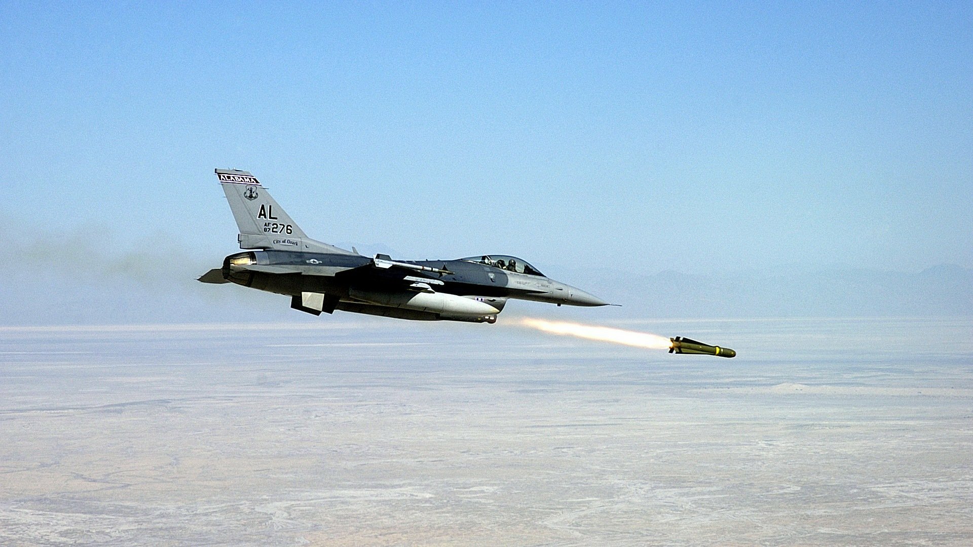 F16C fires Maverick